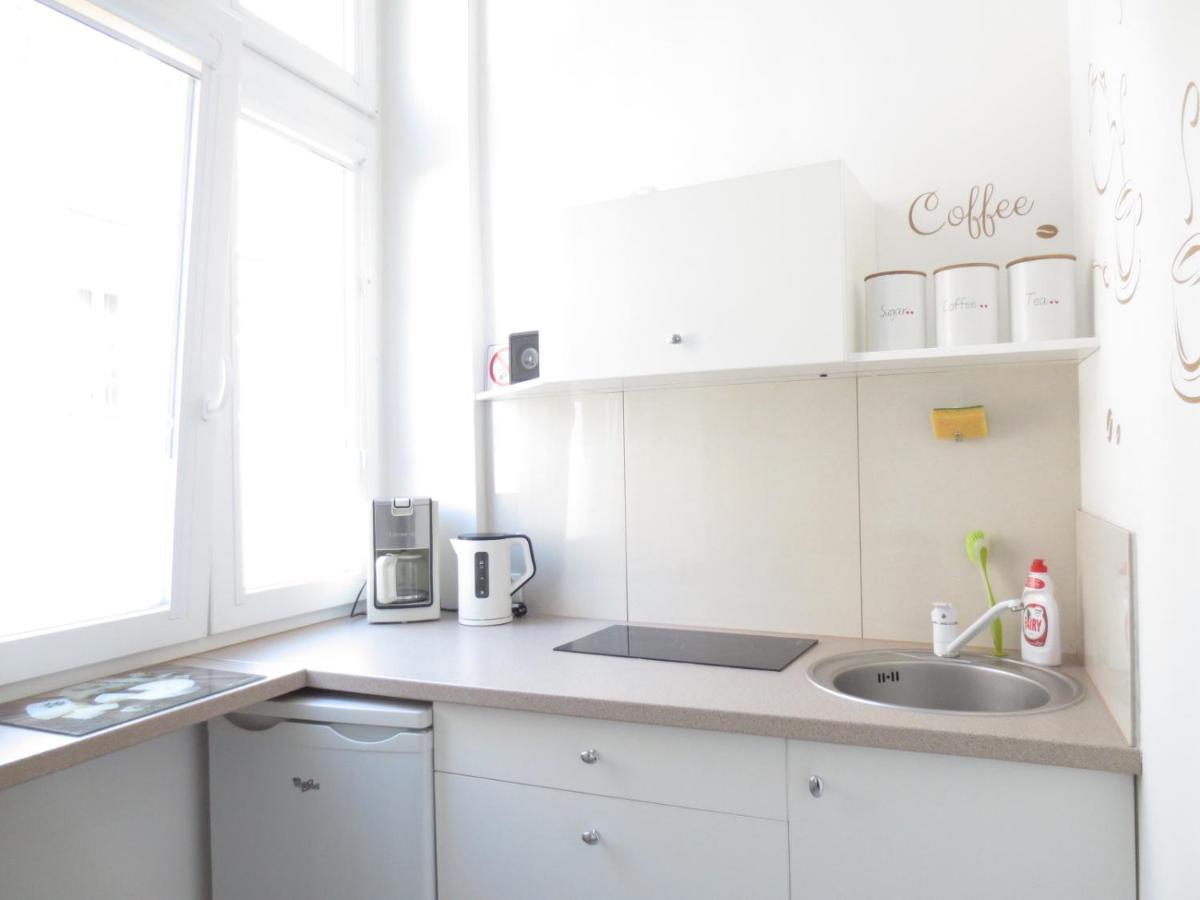 Lovely Apartment In The Heart Of The Old Town Гданск Екстериор снимка