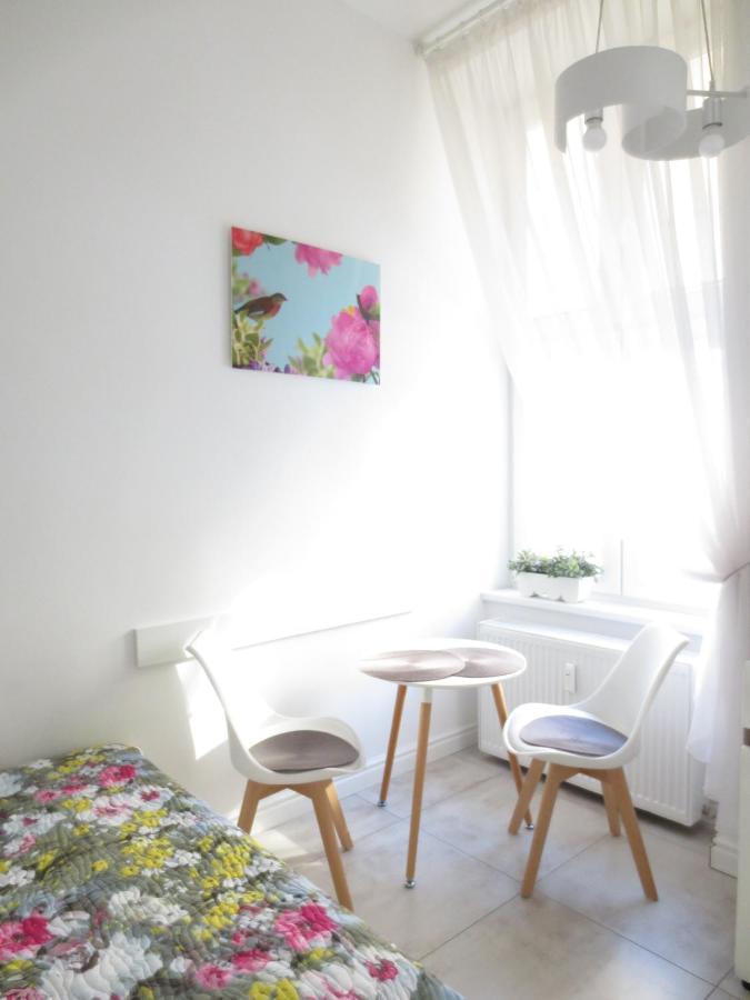Lovely Apartment In The Heart Of The Old Town Гданск Екстериор снимка